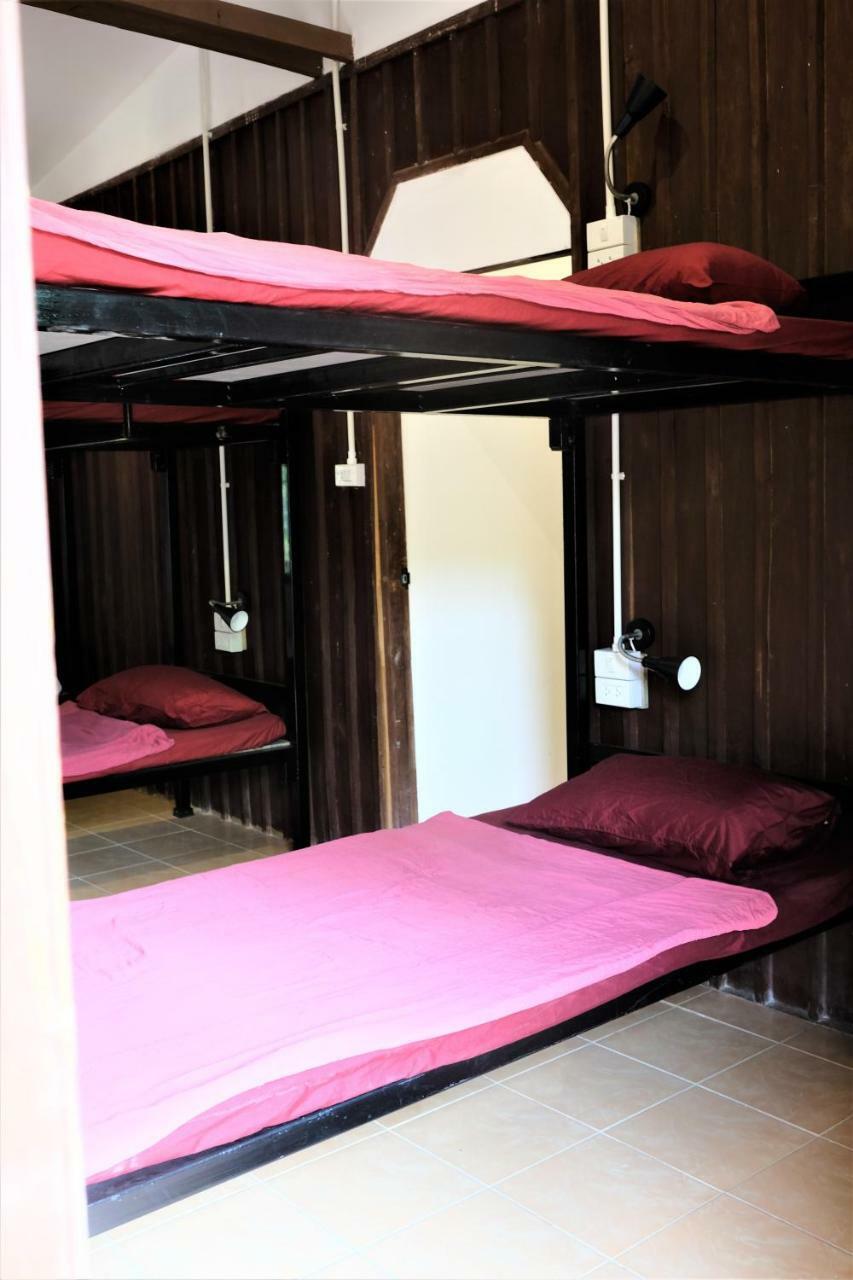 Easy House Hostel Пай Екстериор снимка